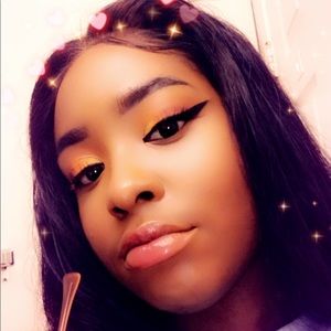 Meet your Posher, Akira